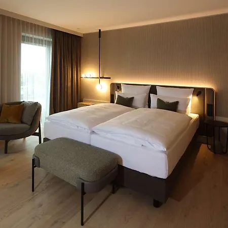 Отель Atlantic 4*
